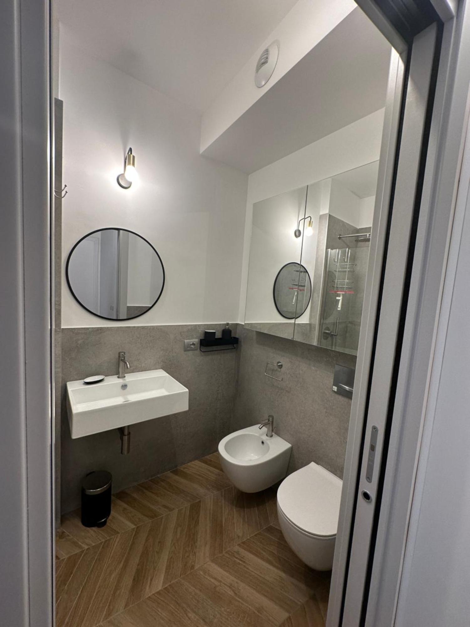 Best Place Milan - Piazza V Giornate In The City Center- Wifi - Netflix Екстериор снимка
